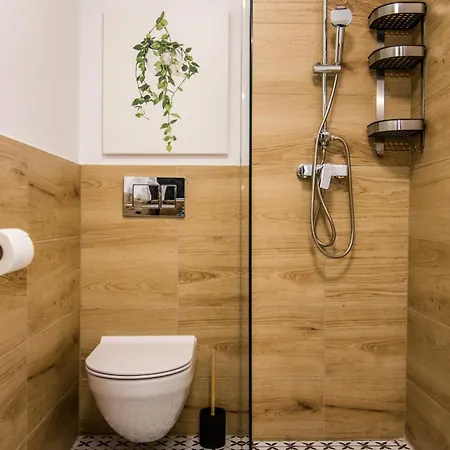 Apartmán Parrot - 77 Wigury - Dostep Na Kod - Parking - Smaczna Kawa - Centrum - Blisko Piotrkowska - Galeria - Widok Na - Klimatyzacja - 7 Pietro - Fv *