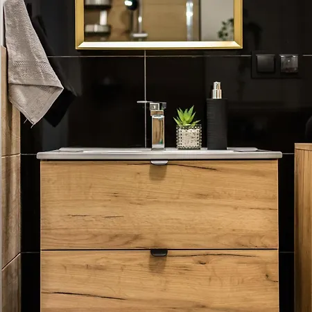 Parrot - 77 Wigury - Dostep Na Kod - Parking - Smaczna Kawa - Centrum - Blisko Piotrkowska - Galeria - Widok Na - Klimatyzacja - 7 Pietro - Fv * 罗兹