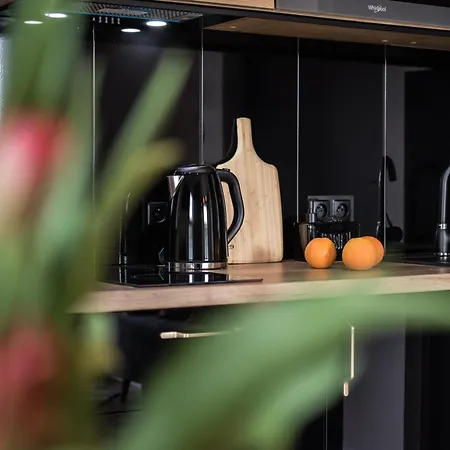 Parrot - 77 Wigury - Dostep Na Kod - Parking - Smaczna Kawa - Centrum - Blisko Piotrkowska - Galeria - Widok Na - Klimatyzacja - 7 Pietro - Fv