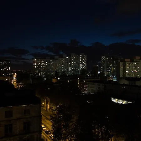 Apartmán Parrot - 77 Wigury - Dostep Na Kod - Parking - Smaczna Kawa - Centrum - Blisko Piotrkowska - Galeria - Widok Na - Klimatyzacja - 7 Pietro - Fv