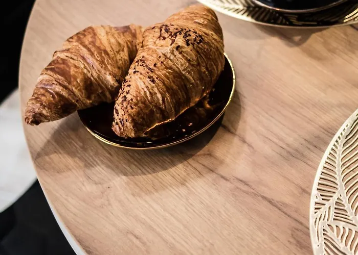 Parrot - 77 Wigury - Dostep Na Kod - Parking - Smaczna Kawa - Centrum - Blisko Piotrkowska - Galeria - Widok Na - Klimatyzacja - 7 Pietro - Fv