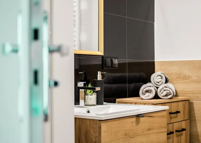 Parrot - 77 Wigury - Dostep Na Kod - Parking - Smaczna Kawa - Centrum - Blisko Piotrkowska - Galeria - Widok Na - Klimatyzacja - 7 Pietro - Fv