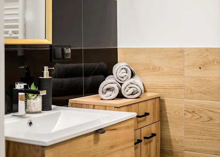 Parrot - 77 Wigury - Dostep Na Kod - Parking - Smaczna Kawa - Centrum - Blisko Piotrkowska - Galeria - Widok Na - Klimatyzacja - 7 Pietro - Fv