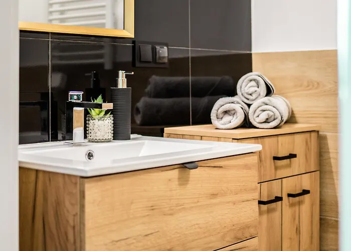 Parrot - 77 Wigury - Dostep Na Kod - Parking - Smaczna Kawa - Centrum - Blisko Piotrkowska - Galeria - Widok Na - Klimatyzacja - 7 Pietro - Fv Łódź