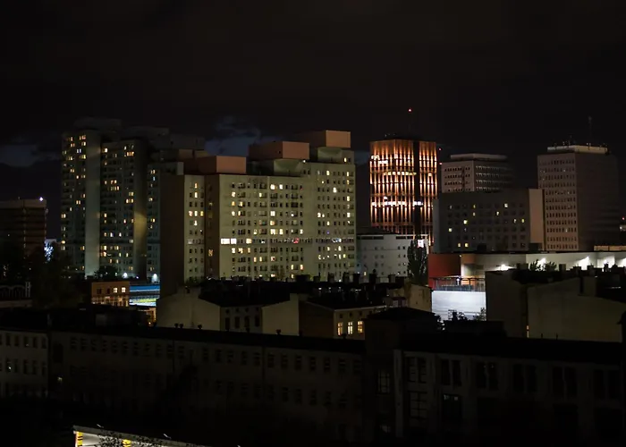 Lägenhet Parrot - 77 Wigury - Dostep Na Kod - Parking - Smaczna Kawa - Centrum - Blisko Piotrkowska - Galeria - Widok Na - Klimatyzacja - 7 Pietro - Fv Łódź